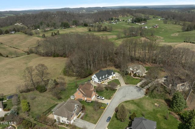 31 Hickory Point, Jonesborough, TN 37659