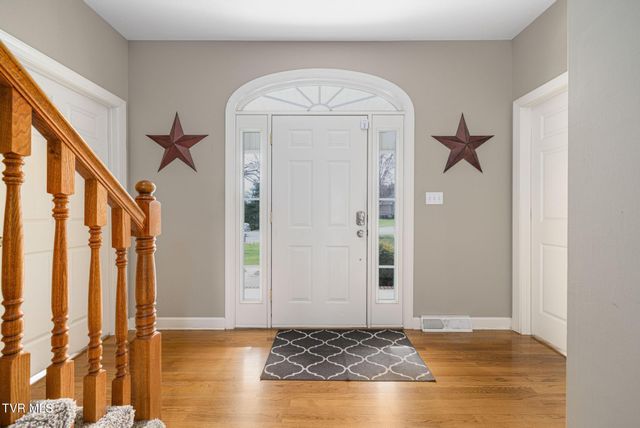 31 Hickory Point, Jonesborough, TN 37659