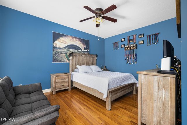 31 Hickory Point, Jonesborough, TN 37659