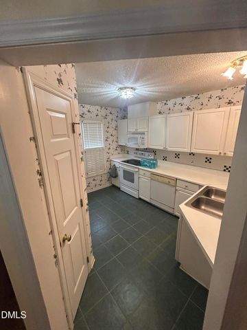 1506 Oakland Hills Way, Raleigh, NC 27604