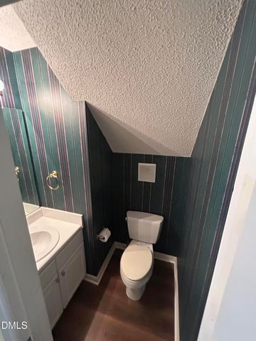 1506 Oakland Hills Way, Raleigh, NC 27604