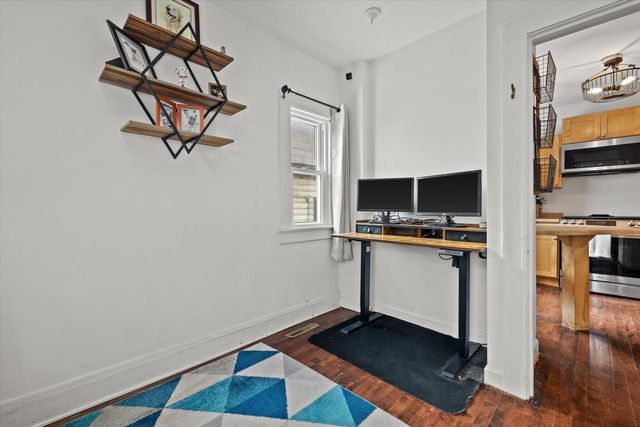 4418 N Bartlett AVENUE, Shorewood, WI 53211