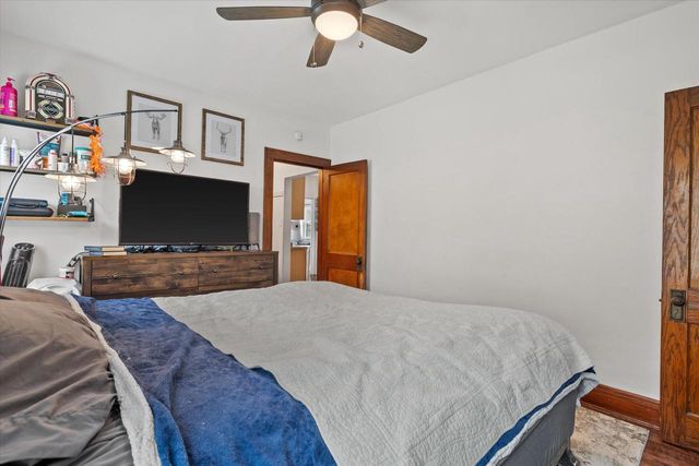 4418 N Bartlett AVENUE, Shorewood, WI 53211