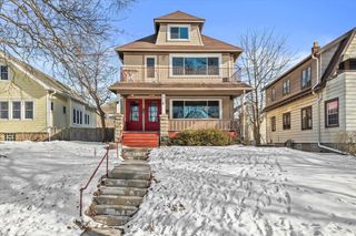 4418 N Bartlett AVENUE, Shorewood, WI 53211