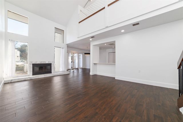 7655 S Braeswood Boulevard 5, Houston, TX 77071