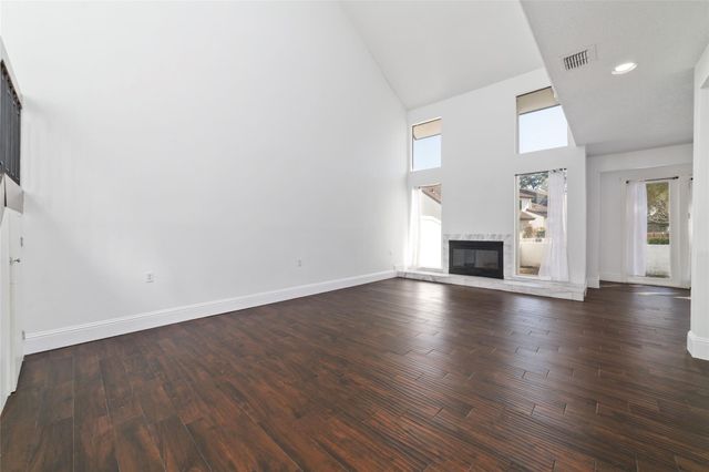 7655 S Braeswood Boulevard 5, Houston, TX 77071