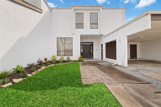 7655 S Braeswood Boulevard 5, Houston, TX 77071