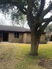 308 Circle Drive, Wharton, TX 77488