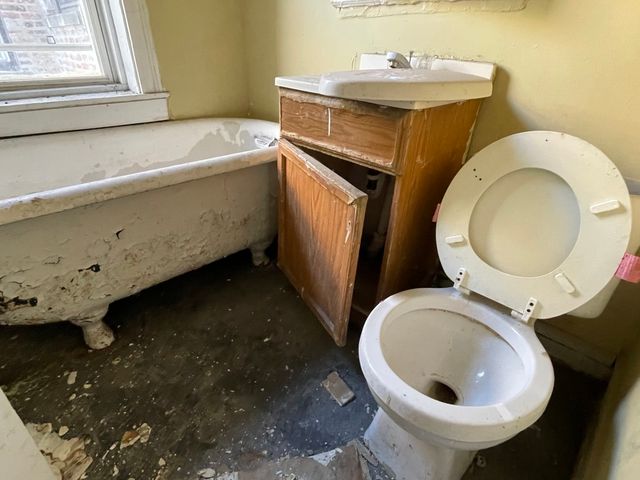 4908 S Indiana Avenue, Chicago, IL 60615