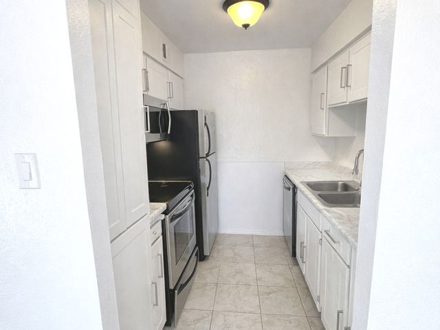 6611 Southpoint St Apt 128, San Antonio, TX 78229