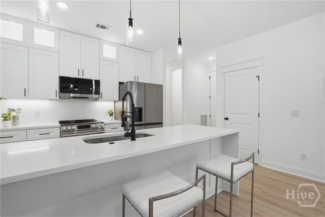 1230 E Anderson Street, Savannah, GA 31404