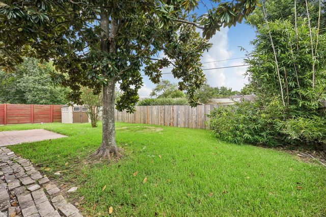 9418 Meadowbriar Lane, Houston, TX 77063