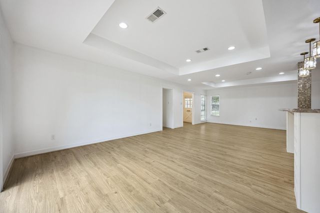 9418 Meadowbriar Lane, Houston, TX 77063