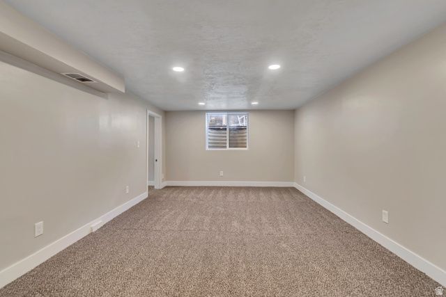 5289 S 2200 W, Roy, UT 84067