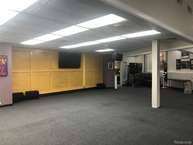 12038 Grand River Avenue W, Detroit, MI 48204