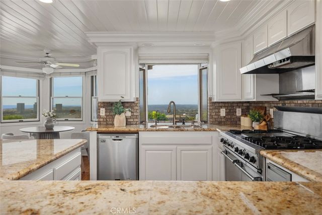 39 Harbor Ridge, Newport Beach, CA 92660