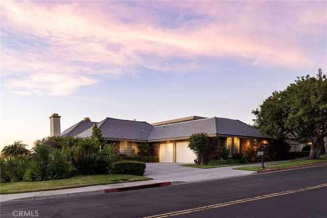 39 Harbor Ridge, Newport Beach, CA 92660