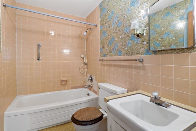 15 & 7 Scottsdale Road, Barnstable, MA 02632