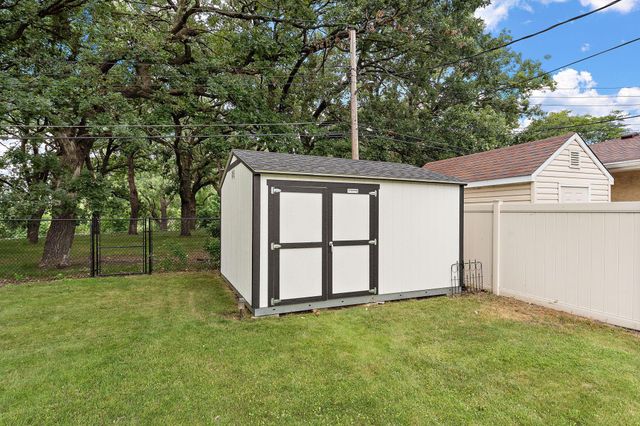 200 Rice Creek Boulevard NE, Fridley, MN 55432