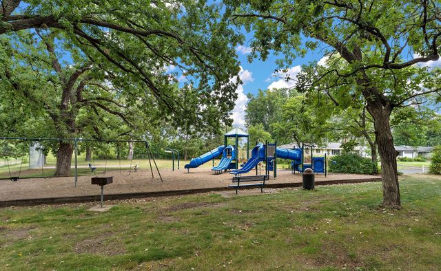 200 Rice Creek Boulevard NE, Fridley, MN 55432