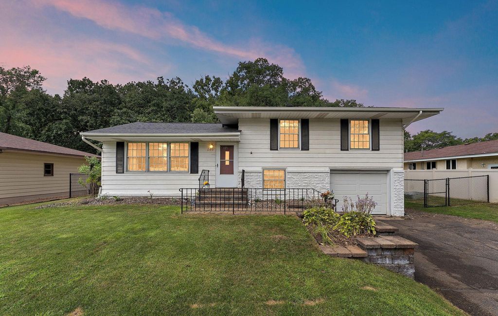 200 Rice Creek Boulevard NE, Fridley, MN 55432