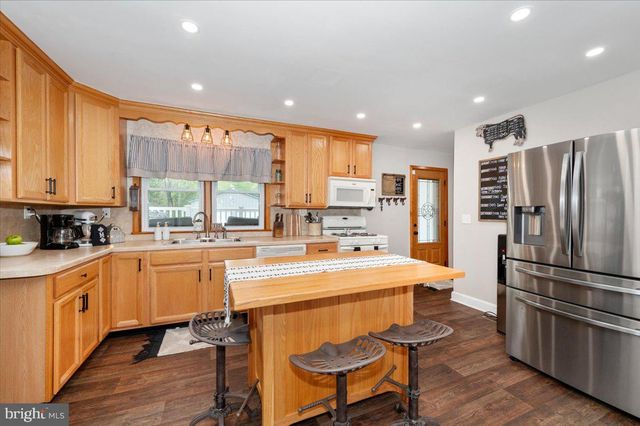 7117 BLUE MOUNTAIN RD, Thurmont, MD 21788