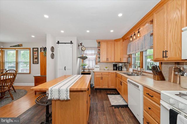 7117 BLUE MOUNTAIN RD, Thurmont, MD 21788