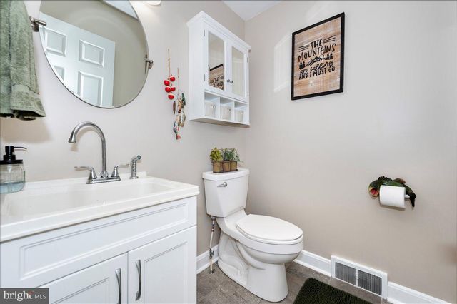 7117 BLUE MOUNTAIN RD, Thurmont, MD 21788