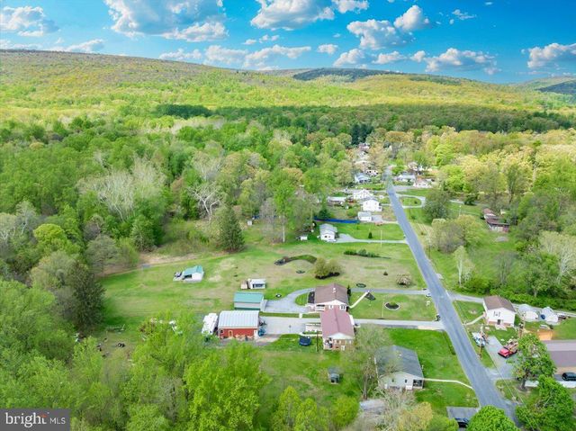 7117 BLUE MOUNTAIN RD, Thurmont, MD 21788
