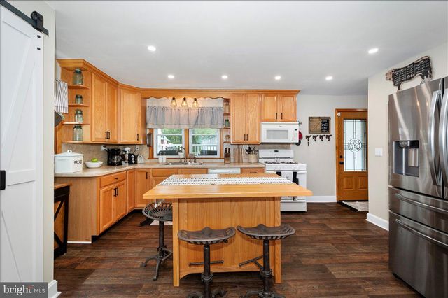 7117 BLUE MOUNTAIN RD, Thurmont, MD 21788