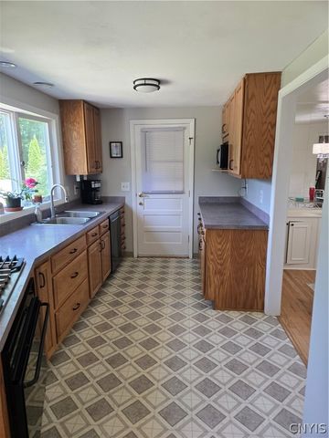 306 Helfer Lane, Manlius, NY 13116