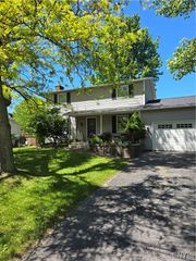 306 Helfer Lane, Manlius, NY 13116