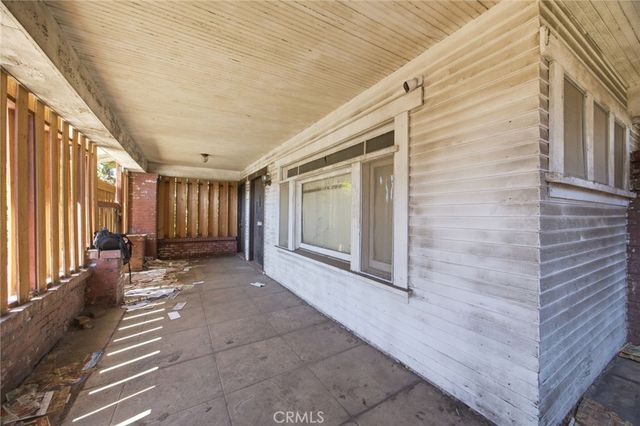 1338 4th, Los Angeles, CA 90019