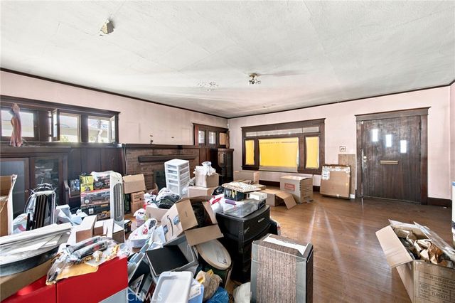 1338 4th, Los Angeles, CA 90019