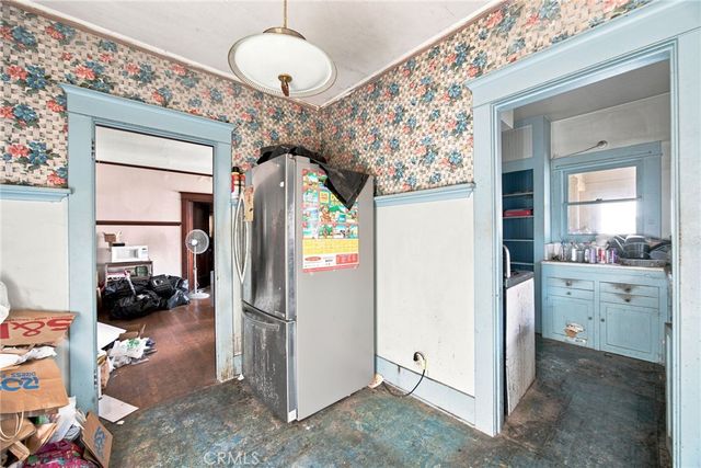 1338 4th, Los Angeles, CA 90019
