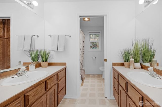 185 Belmont Place, Camano Island, WA 98282