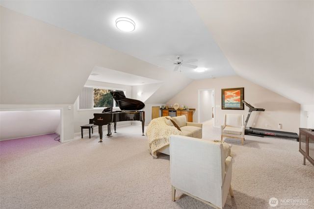 185 Belmont Place, Camano Island, WA 98282