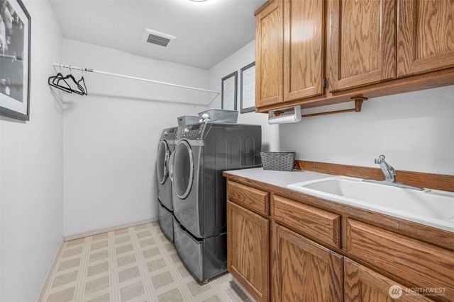 185 Belmont Place, Camano Island, WA 98282