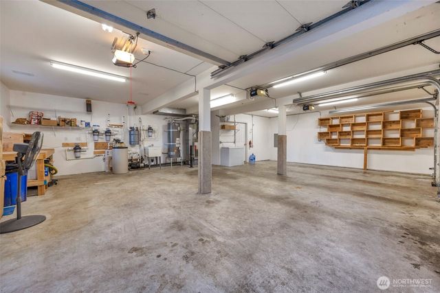 185 Belmont Place, Camano Island, WA 98282