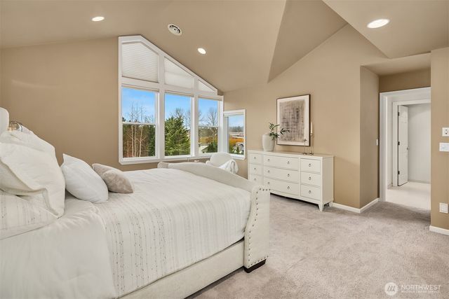 4020 Lake Washington Boulevard SE, Bellevue, WA 98006