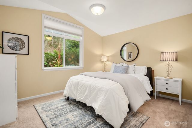 4020 Lake Washington Boulevard SE, Bellevue, WA 98006