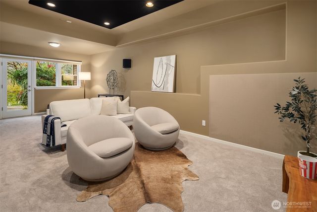 4020 Lake Washington Boulevard SE, Bellevue, WA 98006