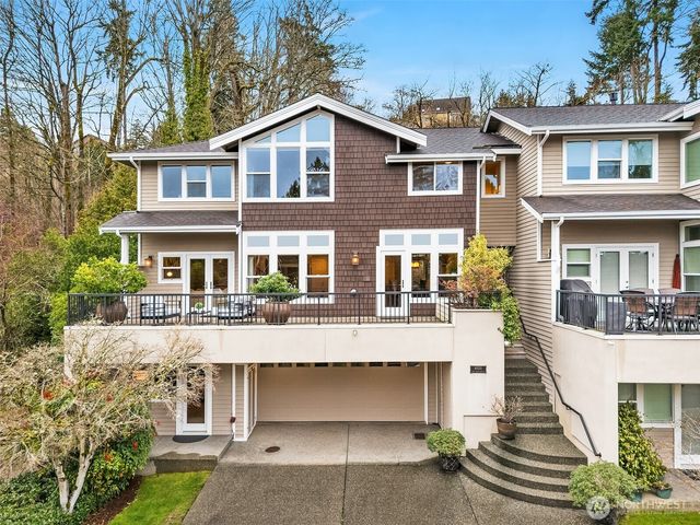 4020 Lake Washington Boulevard SE, Bellevue, WA 98006