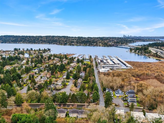 4020 Lake Washington Boulevard SE, Bellevue, WA 98006