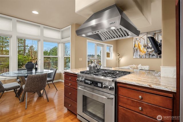 4020 Lake Washington Boulevard SE, Bellevue, WA 98006