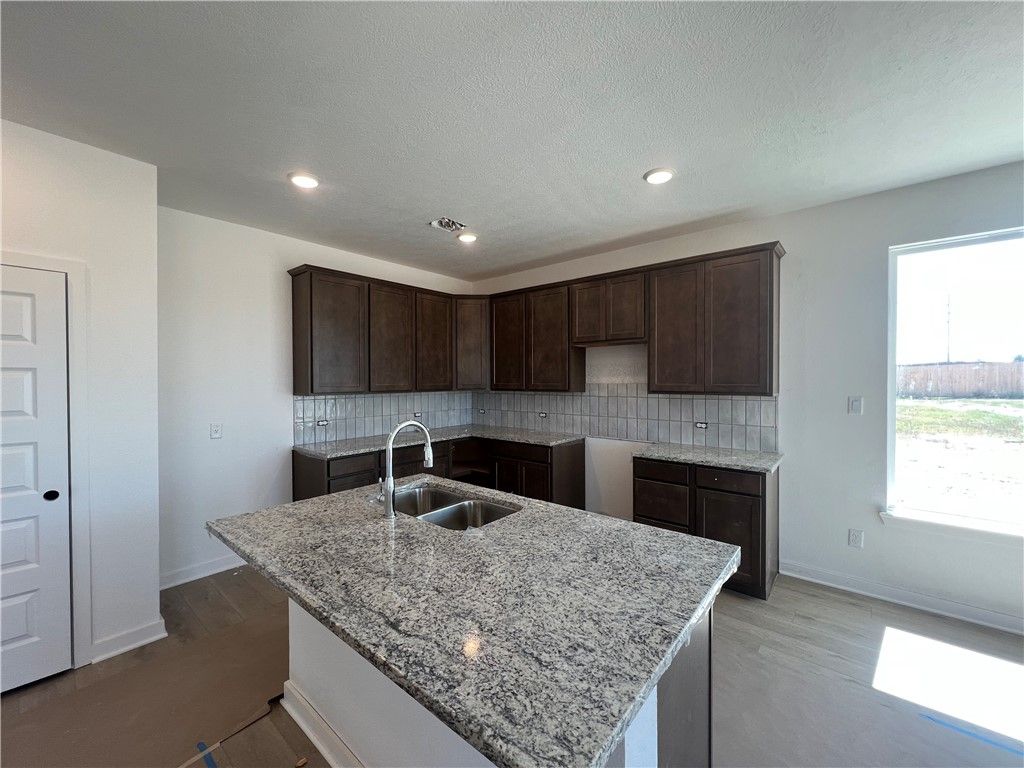4736 Holm Oak Road, Bryan, TX 77845 — photo 3