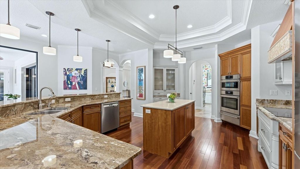 Image 12 of property listing at 2625 COLONY TERRACE, Sarasota, FL 34239