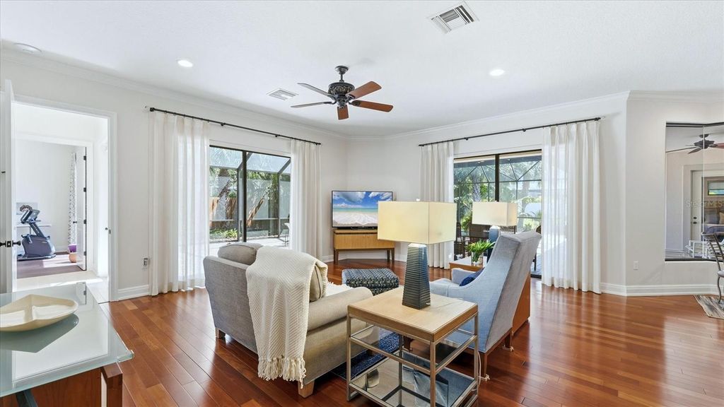 Image 18 of property listing at 2625 COLONY TERRACE, Sarasota, FL 34239