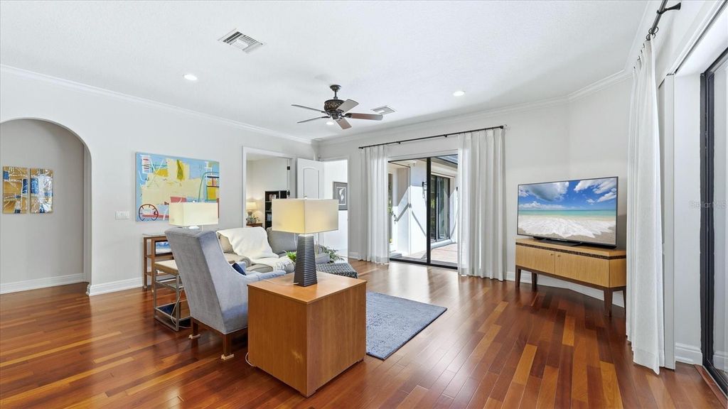 Image 19 of property listing at 2625 COLONY TERRACE, Sarasota, FL 34239