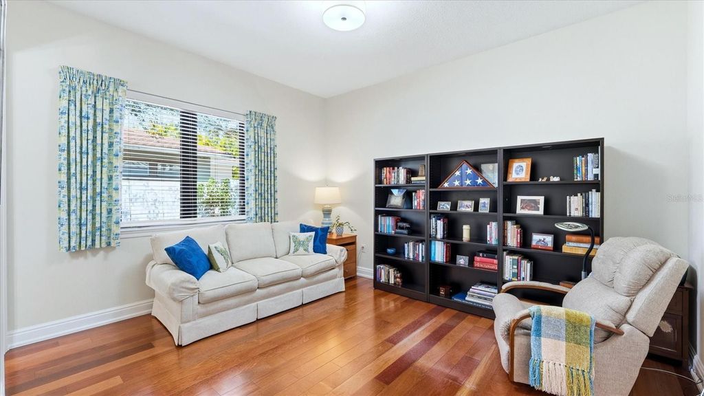 Image 20 of property listing at 2625 COLONY TERRACE, Sarasota, FL 34239